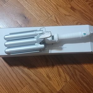 Monat wonder deep waver